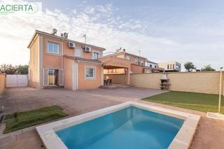Chalet  Calle calle venus. Fantástica casa en urbanización los cortijos Chalet  Calle calle venus. Fantástica casa en urbanización los cortijos