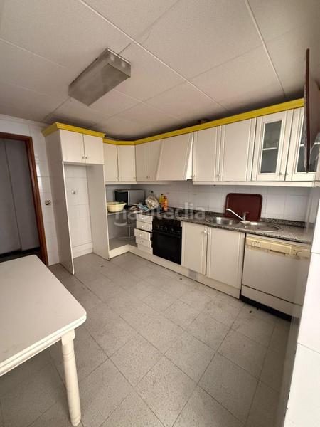 Foto fc407b2c-6771-43bc-976b-016c520fe3bd. Edificio in Centro - Muelle Pesquero Torrevieja Foto fc407b2c-6771-43bc-976b-016c520fe3bd. Edificio in Centro - Muelle Pesquero Torrevieja