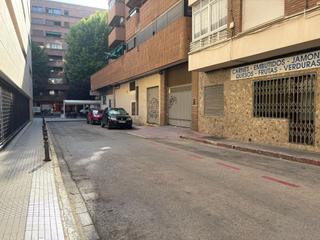 Miete Autoparkplatz España 25. Irys inmobiliaria alquila plaza de garaje. Miete Autoparkplatz España 25. Irys inmobiliaria alquila plaza de garaje.