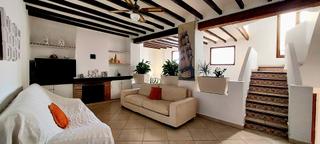 Casa adossada a Teulada. Casa de pueblo reformada y perfectamente posicionada en el tradi Casa adossada a Teulada. Casa de pueblo reformada y perfectamente posicionada en el tradi