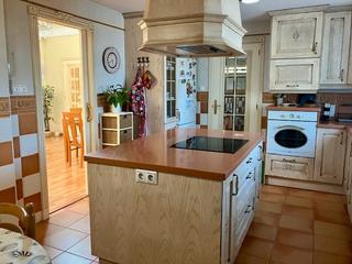 Xalet a Avenida los girasoles 24. Chalet urbano con placas solares Xalet a Avenida los girasoles 24. Chalet urbano con placas solares