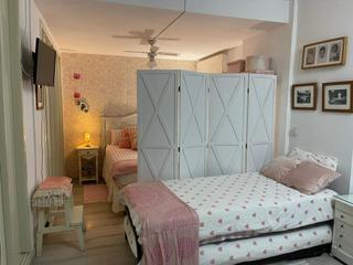 Lloguer Estudi a Urbanización los naranjos de marbella 44. Habitacion para chica en marbella, excelente ubicación, preferib Lloguer Estudi a Urbanización los naranjos de marbella 44. Habitacion para chica en marbella, excelente ubicación, preferib