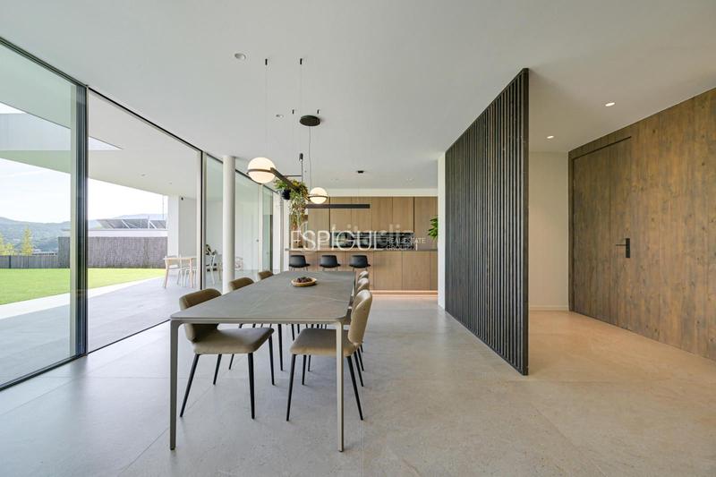 Foto a9bcceab-a75a-4c6c-b1cc-c64cb7948747. Maison avec chauffage parking piscine dans Vallromanes Foto a9bcceab-a75a-4c6c-b1cc-c64cb7948747. Maison avec chauffage parking piscine dans Vallromanes