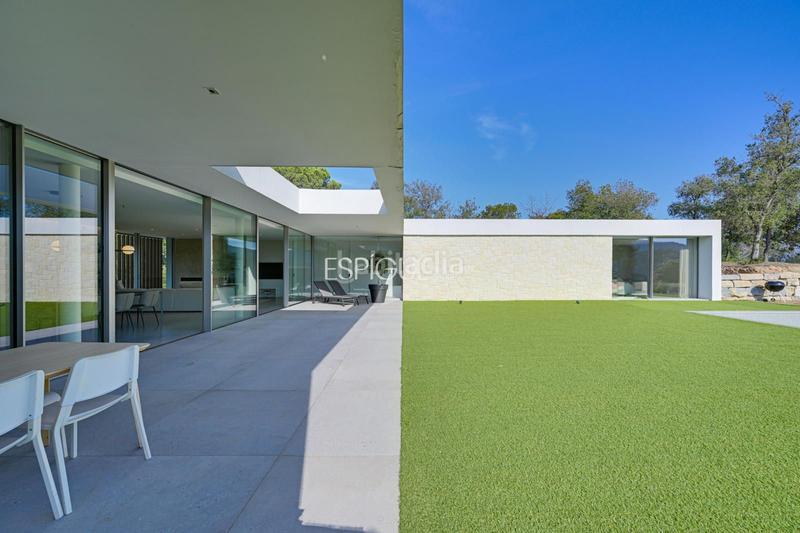 Foto f5e86e57-f29a-4699-893f-3fe55489ec40. Maison avec chauffage parking piscine dans Vallromanes Foto f5e86e57-f29a-4699-893f-3fe55489ec40. Maison avec chauffage parking piscine dans Vallromanes