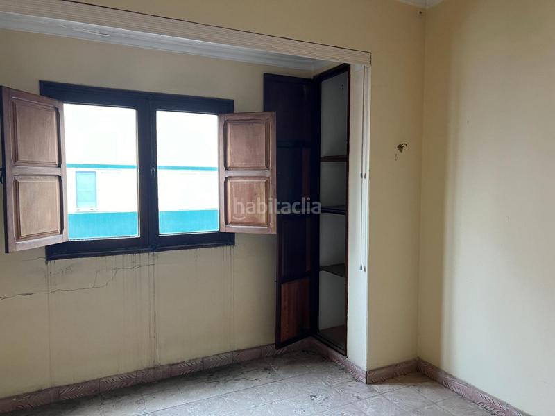 Foto a4600b1f-7668-4535-8ed6-d44dc2cdbef2. Casa en costa rica 44 casa terrera en venta . 2 plantas, 3 dormitorios, garaje y patio en Telde Foto a4600b1f-7668-4535-8ed6-d44dc2cdbef2. Casa en costa rica 44 casa terrera en venta . 2 plantas, 3 dormitorios, garaje y patio en Telde