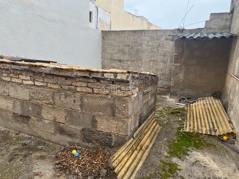 Foto ec2256b6-4175-46fc-8f77-f806b80e7948. Casa en costa rica 44 casa terrera en venta . 2 plantas, 3 dormitorios, garaje y patio en Telde Foto ec2256b6-4175-46fc-8f77-f806b80e7948. Casa en costa rica 44 casa terrera en venta . 2 plantas, 3 dormitorios, garaje y patio en Telde