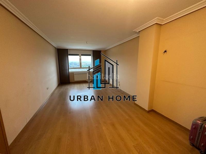 Foto 2c028b82-5ef2-495a-8d5f-4614b75c0364. Pis amb calefacció aparcament a Armunia León Foto 2c028b82-5ef2-495a-8d5f-4614b75c0364. Pis amb calefacció aparcament a Armunia León