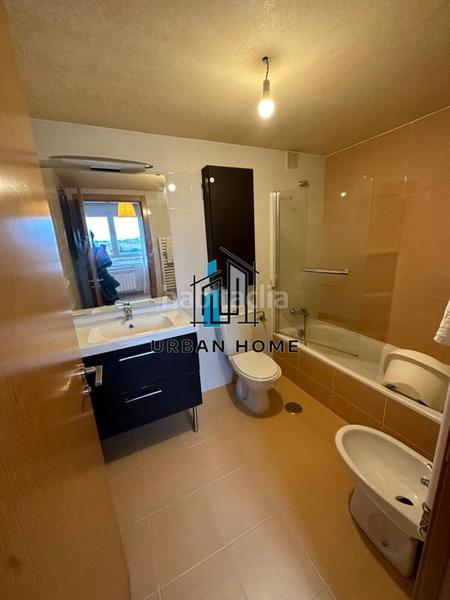 Foto fbb769f0-1594-49c4-bbf9-b55e49779c6e. Pis amb calefacció aparcament a Armunia León Foto fbb769f0-1594-49c4-bbf9-b55e49779c6e. Pis amb calefacció aparcament a Armunia León