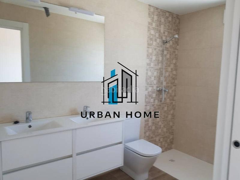 Foto 6a74326f-ede2-41ff-b913-15b44000cc13. Casa adosada urban home vende preciosas viviendas unifamiliares adosadas en urbanización arroyo del truebano!! en Valverde de la Virgen Foto 6a74326f-ede2-41ff-b913-15b44000cc13. Casa adosada urban home vende preciosas viviendas unifamiliares adosadas en urbanización arroyo del truebano!! en Valverde de la Virgen