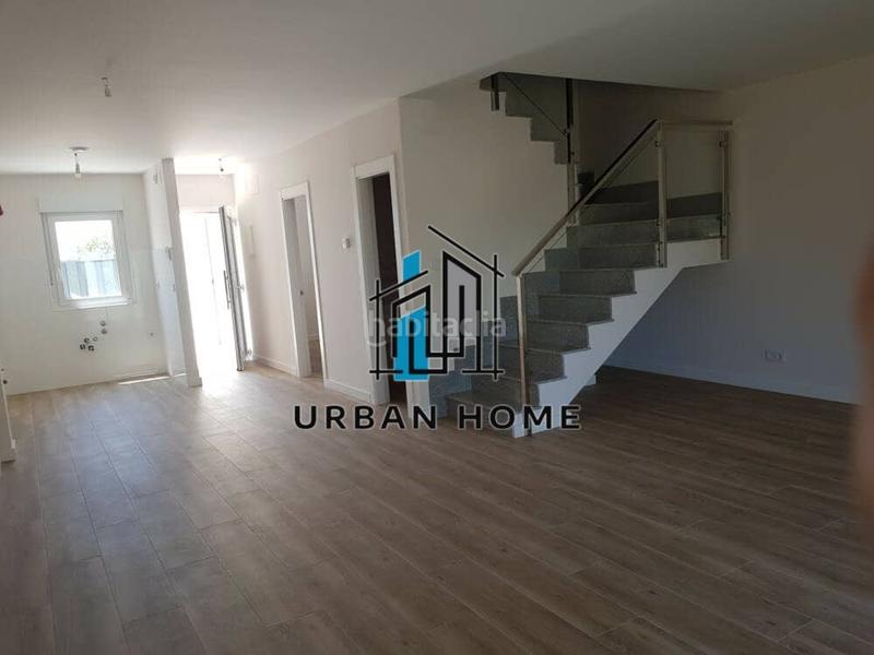 Foto 9cae87a0-7164-48e9-9a52-a87cabe610a9. Casa adosada urban home vende preciosas viviendas unifamiliares adosadas en urbanización arroyo del truebano!! en Valverde de la Virgen Foto 9cae87a0-7164-48e9-9a52-a87cabe610a9. Casa adosada urban home vende preciosas viviendas unifamiliares adosadas en urbanización arroyo del truebano!! en Valverde de la Virgen