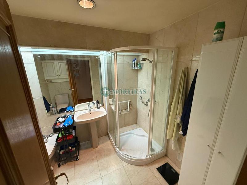 Foto d9543662-d54f-450a-8a42-fec98ecc8430. Appartamento con riscaldamento parcheggio in Centro Ourense Foto d9543662-d54f-450a-8a42-fec98ecc8430. Appartamento con riscaldamento parcheggio in Centro Ourense