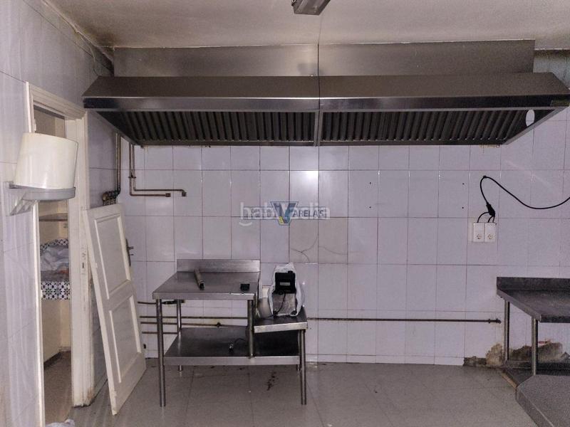 Foto afca85d4-0d10-45dc-91c4-8d1bfd3db992. Local comercial a Centro Ourense Foto afca85d4-0d10-45dc-91c4-8d1bfd3db992. Local comercial a Centro Ourense