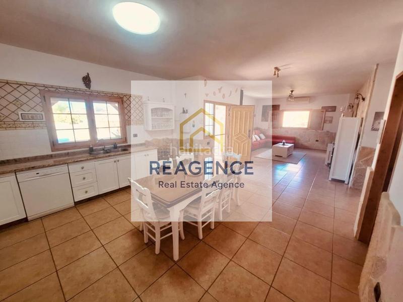 Foto 6ca50078-2303-44a8-a4a2-69a043f60272. House with heating parking pool in El Salobre San Bartolomé de Tirajana Foto 6ca50078-2303-44a8-a4a2-69a043f60272. House with heating parking pool in El Salobre San Bartolomé de Tirajana