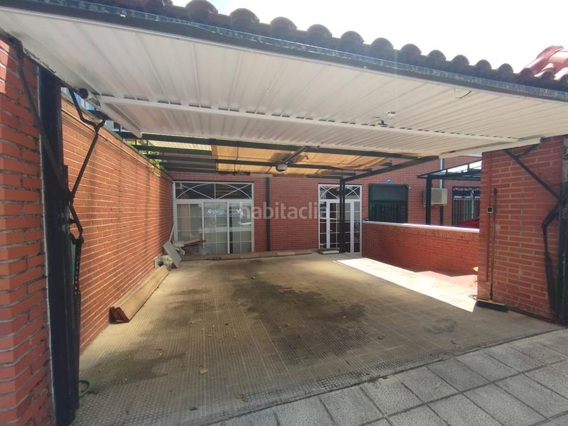 Foto 63d26c99-b502-4945-9ea4-dde3e6b7fbe1. Chalet avec cheminée chauffage parking piscine dans Torrelodones Foto 63d26c99-b502-4945-9ea4-dde3e6b7fbe1. Chalet avec cheminée chauffage parking piscine dans Torrelodones