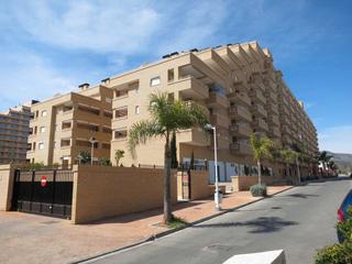 Pis  Avenida central. Piso oropesa Pis  Avenida central. Piso oropesa