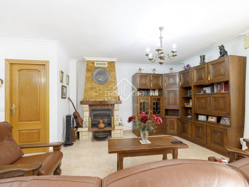 Foto 0df32cb6-56f4-4fa0-b225-fe97b4e867d8. Xalet amb calefacció aparcament piscina a El Faro Cullera Foto 0df32cb6-56f4-4fa0-b225-fe97b4e867d8. Xalet amb calefacció aparcament piscina a El Faro Cullera