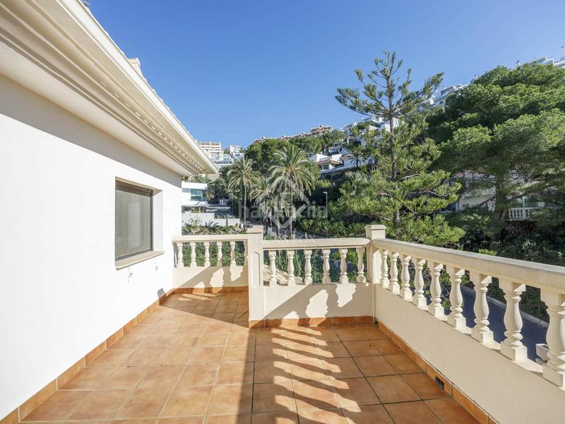 Foto 51de3046-e38e-41eb-9025-fe3200538908. Xalet amb calefacció aparcament piscina a El Faro Cullera Foto 51de3046-e38e-41eb-9025-fe3200538908. Xalet amb calefacció aparcament piscina a El Faro Cullera