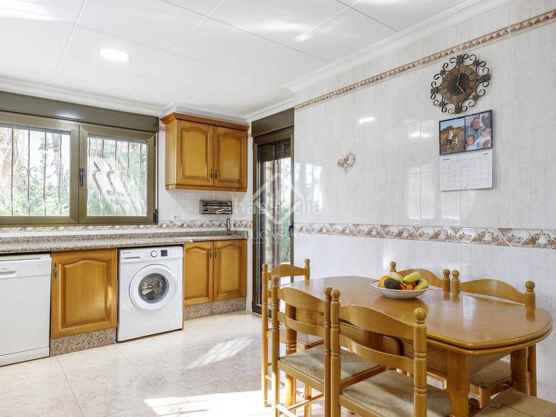 Foto 6f30ea04-ad93-47c2-9f4c-63433d78a0cb. Xalet amb calefacció aparcament piscina a El Faro Cullera Foto 6f30ea04-ad93-47c2-9f4c-63433d78a0cb. Xalet amb calefacció aparcament piscina a El Faro Cullera