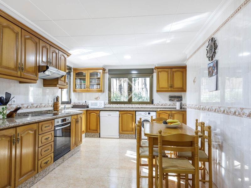 Foto 96555f68-5159-4d58-92f4-fd3f1a1fa536. Xalet amb calefacció aparcament piscina a El Faro Cullera Foto 96555f68-5159-4d58-92f4-fd3f1a1fa536. Xalet amb calefacció aparcament piscina a El Faro Cullera