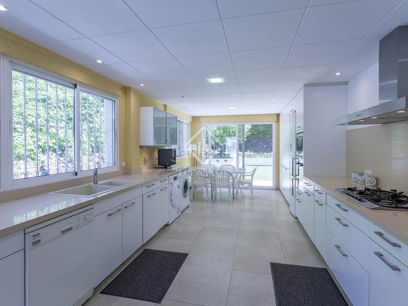 Foto 3e3f2235-65ab-4a10-b898-21c68fb9a2b6. Xalet amb calefacció aparcament piscina a El Faro Cullera Foto 3e3f2235-65ab-4a10-b898-21c68fb9a2b6. Xalet amb calefacció aparcament piscina a El Faro Cullera