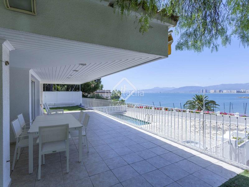 Foto 66c64a28-2873-4666-9359-2b43937425b5. Xalet amb calefacció aparcament piscina a El Faro Cullera Foto 66c64a28-2873-4666-9359-2b43937425b5. Xalet amb calefacció aparcament piscina a El Faro Cullera