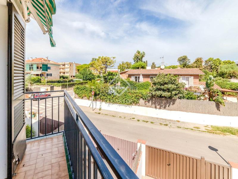 Foto 449db7ee-9002-4c5f-b608-95e1aa767918. Chalet con riscaldamento parcheggio piscina in Can Girona - Terramar - Vinyet Sitges Foto 449db7ee-9002-4c5f-b608-95e1aa767918. Chalet con riscaldamento parcheggio piscina in Can Girona - Terramar - Vinyet Sitges