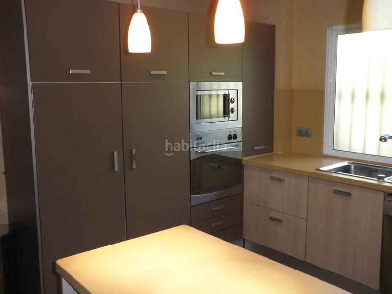 Foto e51b8d4c-e266-429e-a440-e60833b1d5fa. Maison jumelée avec piscine dans La Concha - Resina Golf Estepona Foto e51b8d4c-e266-429e-a440-e60833b1d5fa. Maison jumelée avec piscine dans La Concha - Resina Golf Estepona