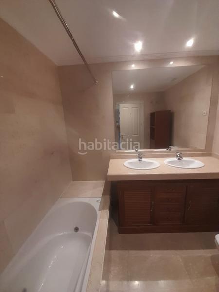 Foto ba01df8b-f601-4771-a9d4-6b9d9f7a4de4. Planta baixa amb aparcament piscina a Buenas Noches Estepona Foto ba01df8b-f601-4771-a9d4-6b9d9f7a4de4. Planta baixa amb aparcament piscina a Buenas Noches Estepona