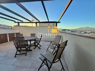 Zweistöckige Wohnung in Coín. Dúplex en venta en coín, málaga. Zweistöckige Wohnung in Coín. Dúplex en venta en coín, málaga.