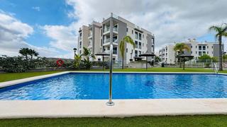 Pis Calle revoltosa apartment .. Este hermoso ático de dos dormitorios se encuentra en la codicia Pis Calle revoltosa apartment .. Este hermoso ático de dos dormitorios se encuentra en la codicia