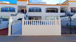 Pis  Calle ciruelo. Hermoso apartamento en planta baja de 2 dormitorios con gran jar Pis  Calle ciruelo. Hermoso apartamento en planta baja de 2 dormitorios con gran jar