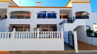 Pis  Calle albaricoquero. Hermoso apartamento en planta baja de 2 dormitorios con jardín r Pis  Calle albaricoquero. Hermoso apartamento en planta baja de 2 dormitorios con jardín r