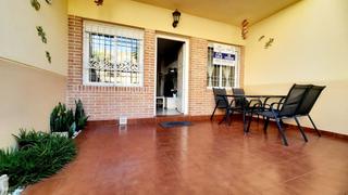 Flat  Calle isla de tabarca. Apartamento en planta baja de 2 dormitorios y 1 baño con orienta Flat  Calle isla de tabarca. Apartamento en planta baja de 2 dormitorios y 1 baño con orienta