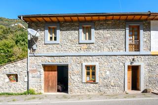 Maison à Somiedo. Casa independiente con licencia vacacional Maison à Somiedo. Casa independiente con licencia vacacional