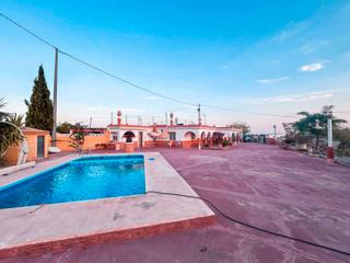 Masia a La Alcoraya. Villa con piscina y mitad cueva con barbacoa y garaje en la alco Masia a La Alcoraya. Villa con piscina y mitad cueva con barbacoa y garaje en la alco