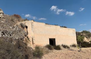 Country house in Abanilla. Casas cueva en gran parcela, proyecto de reforma cerca del puebl Country house in Abanilla. Casas cueva en gran parcela, proyecto de reforma cerca del puebl