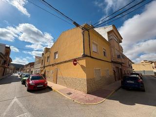 Maison à Pinoso. Oportunidad de reforma de 2 casas en pinoso con mucho potencial Maison à Pinoso. Oportunidad de reforma de 2 casas en pinoso con mucho potencial