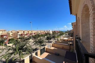 Location Maison à El Mojón. Alquiler disponible hoyamplio tríplex ubicado en una zona reside Location Maison à El Mojón. Alquiler disponible hoyamplio tríplex ubicado en una zona reside