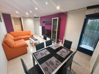 Pis  Carrer de pius xii 37. Se vende piso 3 habitqcciones 2  baños  oropesa pueblo Pis  Carrer de pius xii 37. Se vende piso 3 habitqcciones 2  baños  oropesa pueblo