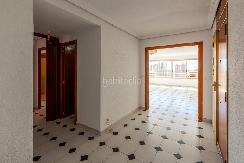 Foto 18b90252-7479-4a43-84d0-183315f360a4. Pis amb calefacció piscina a Levante Alto Benidorm Foto 18b90252-7479-4a43-84d0-183315f360a4. Pis amb calefacció piscina a Levante Alto Benidorm