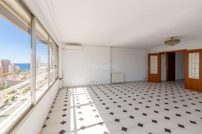Foto ee1aee32-135a-462a-9bc4-9e041b70c268. Pis amb calefacció piscina a Levante Alto Benidorm Foto ee1aee32-135a-462a-9bc4-9e041b70c268. Pis amb calefacció piscina a Levante Alto Benidorm