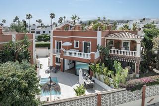 House in San Pedro de Alcántara Pueblo House in San Pedro de Alcántara Pueblo