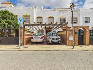 Semi detached house in Parque Central Semi detached house in Parque Central