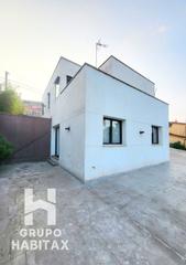 Maison  Carrer de vallcarca. ¡casa con dos viviendas! ideal para familias en lliçà de vall Maison  Carrer de vallcarca. ¡casa con dos viviendas! ideal para familias en lliçà de vall