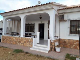 Xalet a Palomares. Oportunidad única villa de planta baja con amplio terreno Xalet a Palomares. Oportunidad única villa de planta baja con amplio terreno