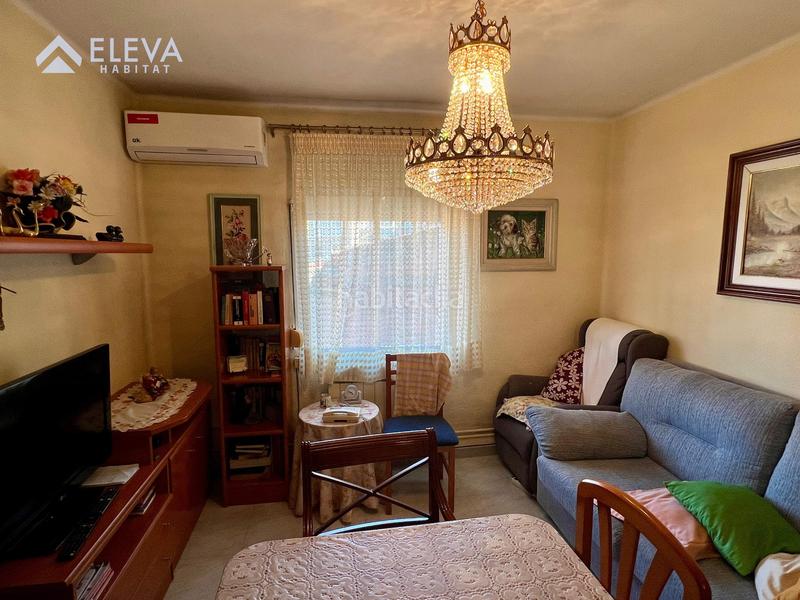 Foto 28f9940b-bca3-44dd-8b99-f7a67e54871d. Pis a Joc de la Bola - Camps d'Esports Lleida Foto 28f9940b-bca3-44dd-8b99-f7a67e54871d. Pis a Joc de la Bola - Camps d'Esports Lleida