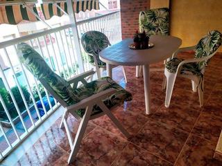 Location Appartement à Casco Antiguo. Se alquila perfecto apartamento  con garaje al lado de la playa Location Appartement à Casco Antiguo. Se alquila perfecto apartamento  con garaje al lado de la playa