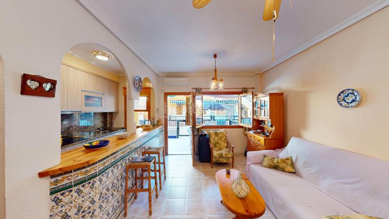 Foto 078506bb-46b0-43d4-ba4d-490c14e35197. Zweistöckige wohnung mit pool in Los Europeos Torrevieja Foto 078506bb-46b0-43d4-ba4d-490c14e35197. Zweistöckige wohnung mit pool in Los Europeos Torrevieja