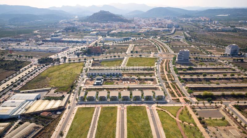 Foto bfeab5bc-bf2f-4349-afd2-c43d0e8eddea. Casa adossada 145m<sup>2</sup> a avenida del barraquero 22 a Zona Estación Sagunt Foto bfeab5bc-bf2f-4349-afd2-c43d0e8eddea. Casa adossada 145m<sup>2</sup> a avenida del barraquero 22 a Zona Estación Sagunt