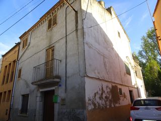 Casa en Carrer torroella, 10. Casa en el centro Casa en Carrer torroella, 10. Casa en el centro